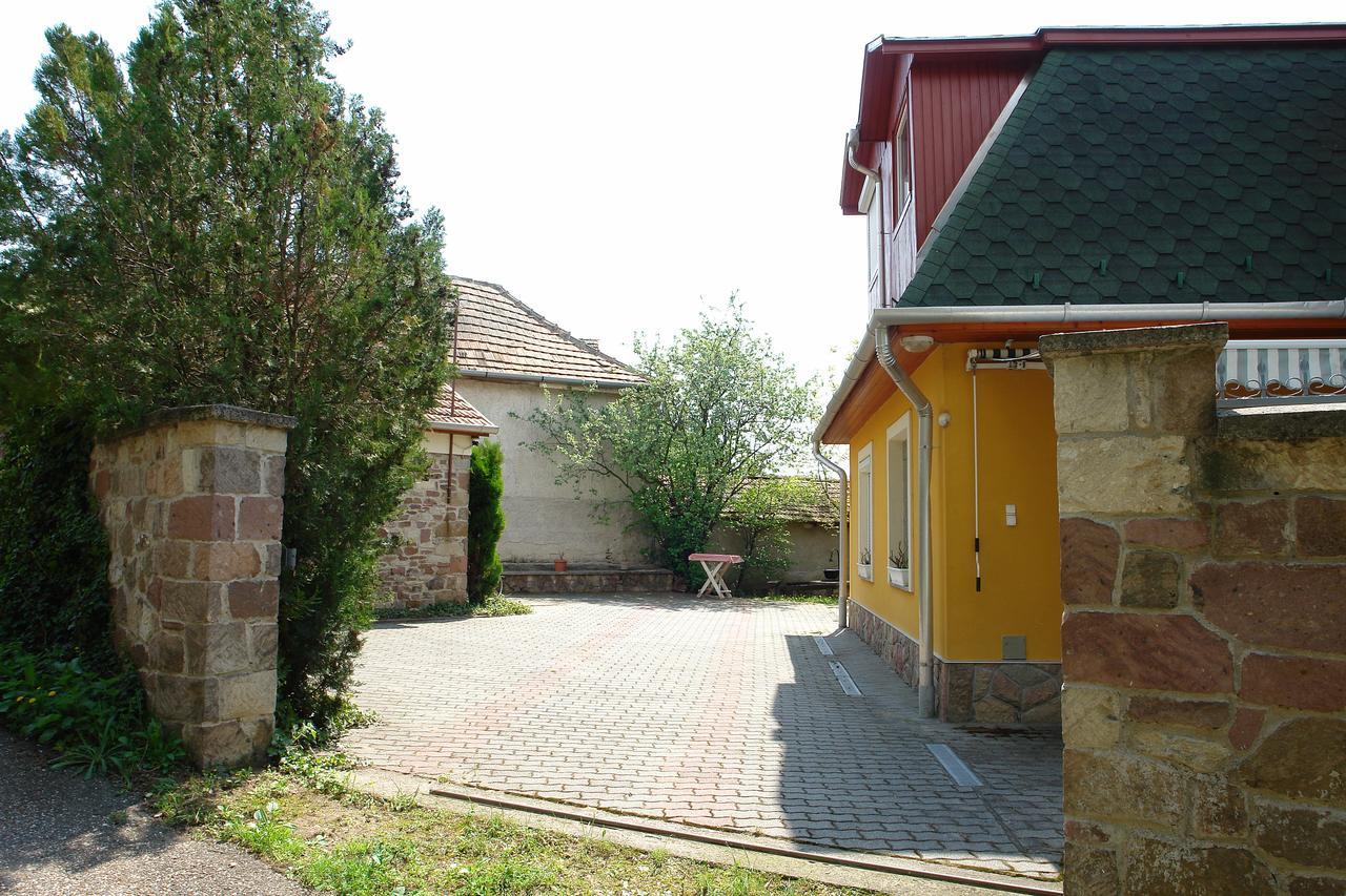 Ferienwohnung Valentina Apartmanhaz Bogács Exterior foto